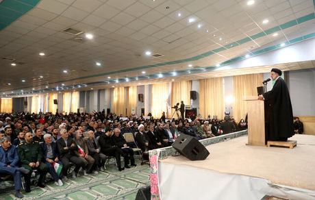 دولت تمام توان خود را صرف حل مشکلات اقتصادی خواهد کرد/ تنها یک راه میشناسیم و آن پیشرفت است