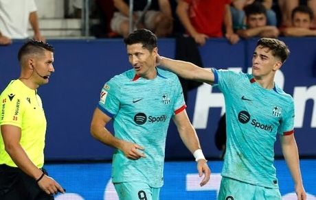 بارسلونا به سختی برد / بازی حساس هفته لغو شد