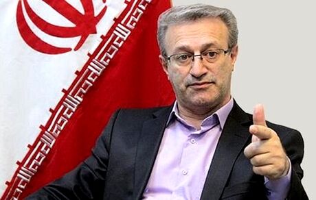 مدارس بخاطر آلودگی هوا تعطیل نمیشود / دولت قانون هوای پاک را اجرا کند