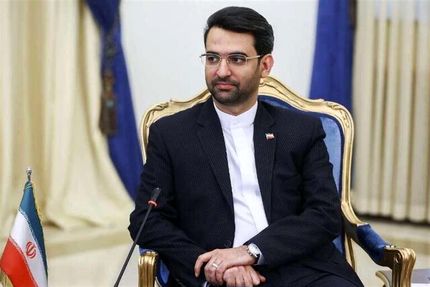 
وزیر ارتباطات: در صورت تعطیلی مدارس، امکان آموزش از راه دور فراهم است
