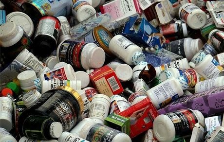 کشف بیش از یک میلیون و ۴۵۰ هزار قلم داروی قاچاق و غیرمجاز از داروفروشان آنلاین