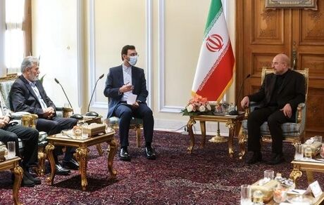 قالیباف: نباید روحیه مبارزه را کنار بگذاریم