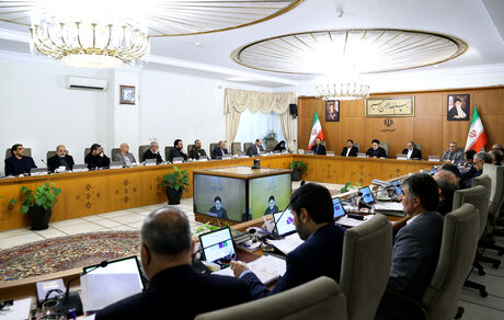 دستور رییس جمهور به مسئولان برای رسیدگی فوری و جدی به امور خانواده شهدای کرمان