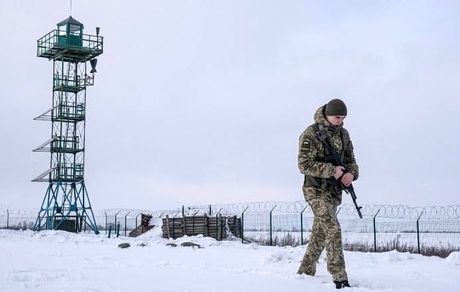 خروج شهروندان پنج کشور دیگر از اوکراین بدلیل خطر حمله روسیه