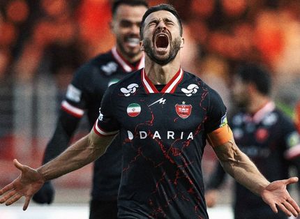 پرسپولیس با صدرنشینی موقت، نیم فصل نخست لیگ برتر فوتبال را تمام کرد