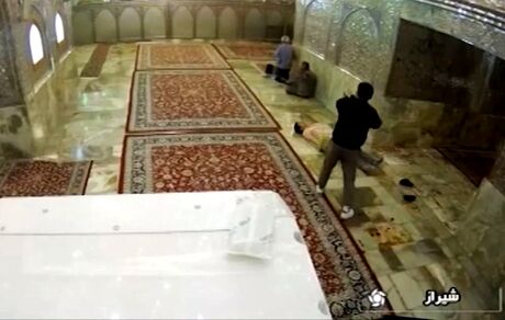 مجازات اعدام ۲ تن از عاملین حمله تروریستی به حرم مطهر شاهچراغ (ع) اجرا می‌شود