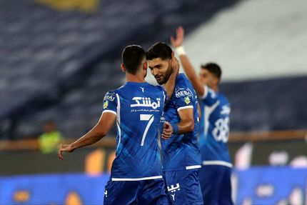 استقلال دیدار خانوادگی را برد