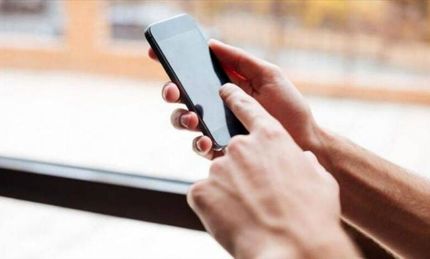 عمان، انتخابات را با موبایل برگزار می‌کند