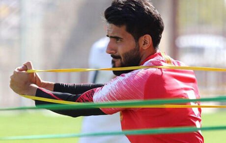 یک خارجی پرسپولیس را به جمع مدعیان برگرداند