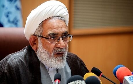 تکذیب خبر تصویب بنزین ۱۵۰۰تومانی با پیشنهاد رئیسی 