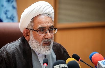تکذیب خبر تصویب بنزین ۱۵۰۰تومانی با پیشنهاد رئیسی 