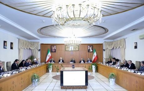 رئیس جمهور: دولت برای توسعه زیرساخت‌های تولید برق خورشیدی اراده جدی دارد