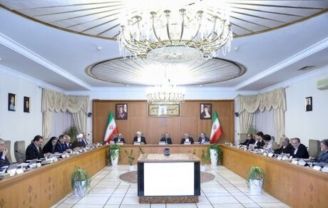 رئیس جمهور: دولت برای توسعه زیرساخت‌های تولید برق خورشیدی اراده جدی دارد