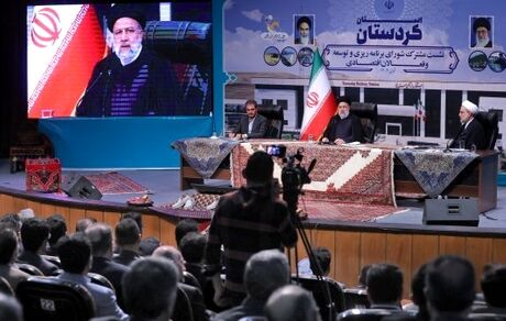 انتظار مردم و رهبری از دولت مردمی این است که با کار جهادی طرحی نو دراندازیم