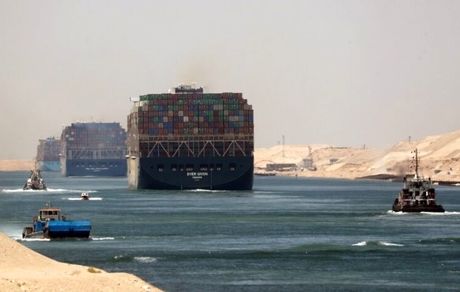 کاهش شدید درآمد مصر از کانال سوئز