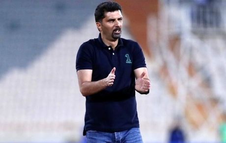 سرمربی آلومینیوم اراک: منتظر حمایت هواداران در نیمه نهایی جام حذفی هستیم