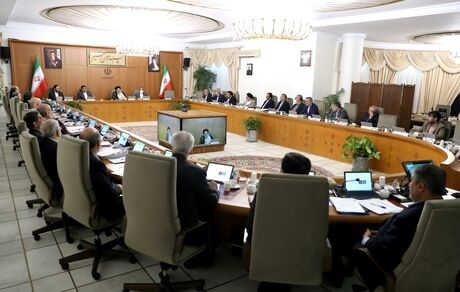 پیروزی تیم ملی فوتبال موجب شادی ایرانیان و عامل همدلی و انسجام ملی شد