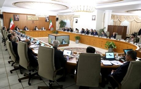 پیروزی تیم ملی فوتبال موجب شادی ایرانیان و عامل همدلی و انسجام ملی شد