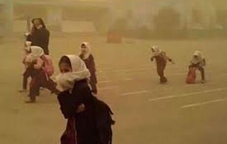 
کاهش ۲۵۰ ساعتی زمان آموزش دانش‌آموزان/ سنگ‌اندازی‌های مجلس برای تغییر تقویم آموزشی
