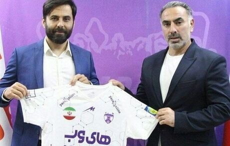 سرمربی اسبق استقلال، سرمربی هوادار شد