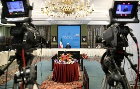 
روحانی: از آغاز دولت یازدهم حرکتی جهادی در زمینه آب و برق آغاز شد
