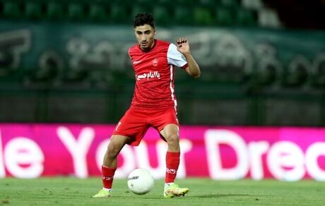 هافبک پرسپولیس، قرضی جدا شد