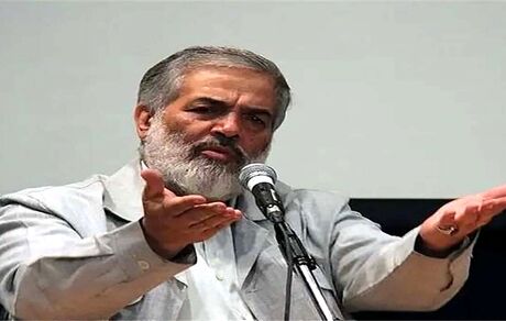 فعال اصولگرا: وضع زندگی را با پاکستان و بنگلادش مقایسه کنید نه ژاپن و آلمان / اختلاس‌ها اغراق‌آمیز است