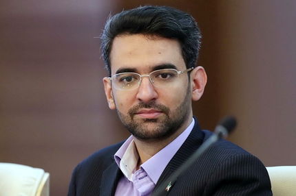 آذری جهرمی: در دولت جدید بنا داریم ممنوعیت واردات آیفون ۱۴ و ۱۵ بازنگری شود