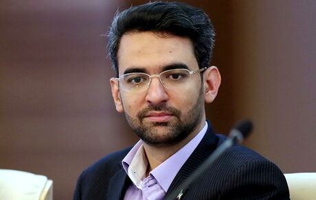 آذری جهرمی: در دولت جدید بنا داریم ممنوعیت واردات آیفون ۱۴ و ۱۵ بازنگری شود