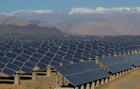 بزرگ‌ترین نیروگاه خورشیدی در قلب پایتخت به بهره‌برداری رسید