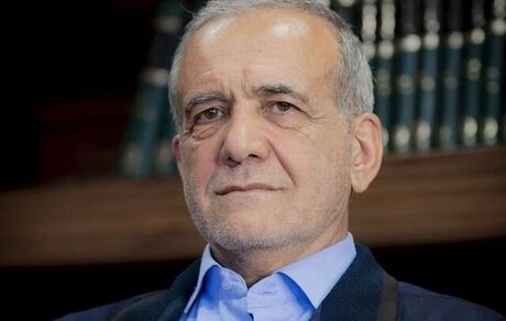 رئیس جمهور: می‌توان زیرساخت‌های آموزشی و درمانی مناطق محروم را متحول کرد