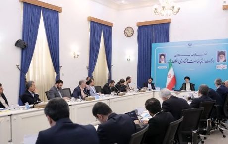 ارتقای بیش از پیش سرعت و کیفیت اینترنت و استقرار کامل دولت هوشمند از وظایف محوری وزارت ارتباطات است