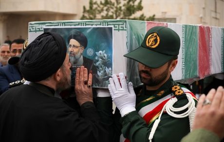 تصاویر تشییع پیکر رئیس جمهور شهید در تبریز 