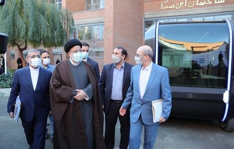همزمان با روز دانشجو: بازدید رئیس جمهور از نمایشگاه دستاوردهای فناورانه دانشگاه صنعتی شریف