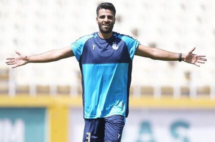 مرادمند به استقلال بازگشت
