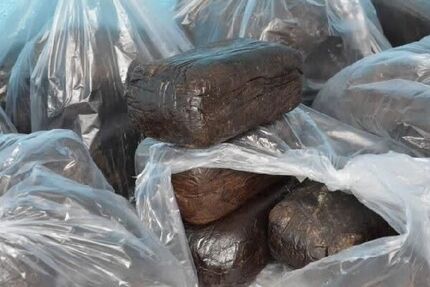 کشف ۳۰ بسته تریاک از معده مسافر اتوبوس در قائنات
