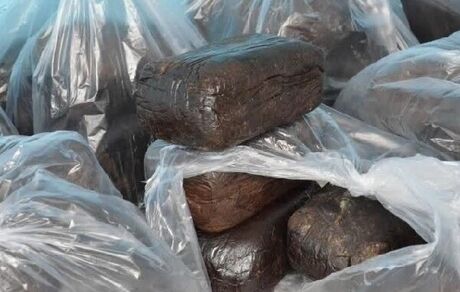 کشف ۳۰ بسته تریاک از معده مسافر اتوبوس در قائنات