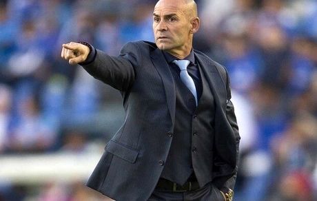 انتقاد خمز از چمن ورزشگاه یادگار امام تبریز / وضعیت را بهتر کنید برگردیم