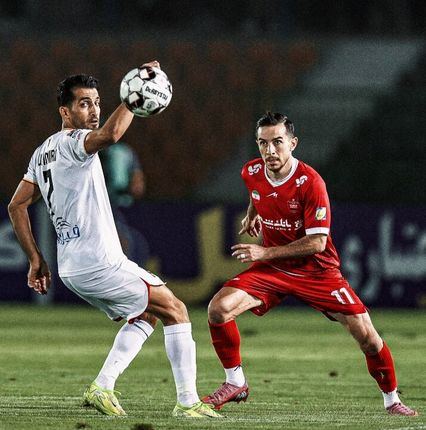 پرسپولیس از پس فولاد بر نیامد / نبرد وحید و یحیی برنده نداشت