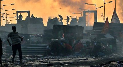 اصابت ده‌ها راکت به پایگاه نظامی آمریکا در نزدیکی فرودگاه بغداد