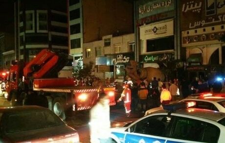 ورود کامیون به مغازه در تهران