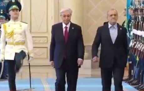 استقبال رسمی رئیس جمهور قزاقستان از رئیس جمهور کشورمان
