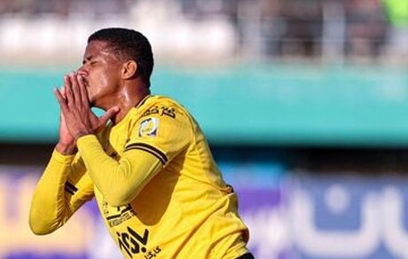 بازیکن سپاهان بدلیل شرط بندی محروم شد