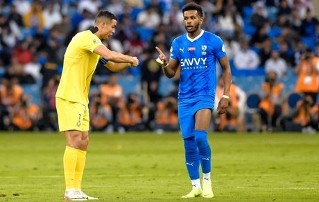 پیام مجازی توهین‌آمیز بازیکن الهلال خطاب به رونالدو و بنزما
