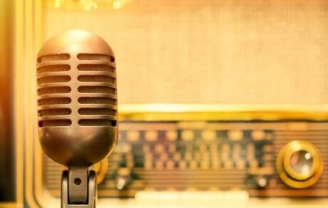 برنامه‌های رادیو در هفته وحدت