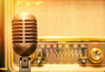 برنامه‌های رادیو در هفته وحدت