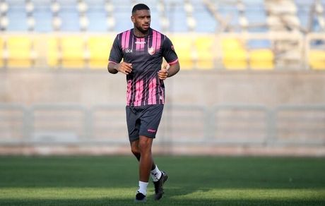 مهاجم خارجی و گلزن پرسپولیس از ایران رفت / سرخپوشان در سکوت