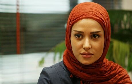 
پری ناز ایزدیار به سریال حسن فتحی پیوست
