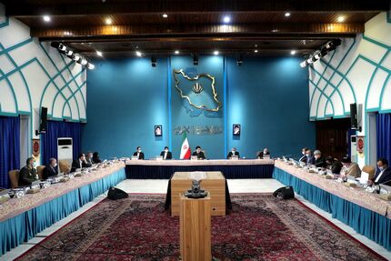 توقف تولید به هر شکلی، به ضرر کشور است / بانک‌ها مجاز به تعطیلی واحدهای تولیدی بخاطر طلب نیستند