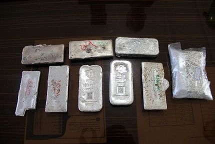 سقوط سنگین ارزش نقره در بازارهای جهانی